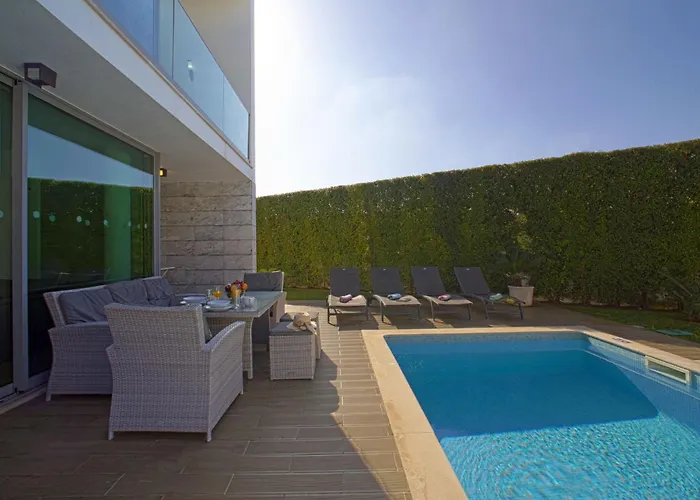 Pires - Vip By Interhome * 阿尔布费拉